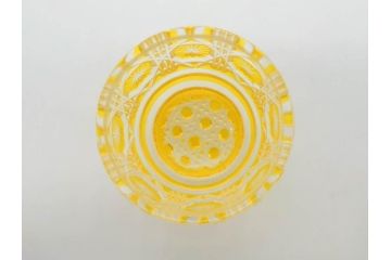 尚古集成館監修　復元　島津薩摩切子　色被せガラス　鮮やかな色彩が美しい猪口3客セット(ガラス、硝子、御猪口、おちょこ、蕎麦猪口、ぐい呑み、盃、杯、酒器、共箱付き、ウコン布付き)(R-079804)