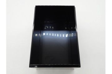 慶塚作　輪島塗　花筏蒔絵　雅な佇まいの茶筥(紅葉、もみじ、桜、さくら、金彩、茶箱、棗、香合、茶筅筒、木製、漆器、漆芸、煎茶道具、茶器、茶道具、野点、共箱付き)(R-079807)
