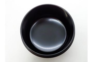 慶塚作　輪島塗　花筏蒔絵　雅な佇まいの茶筥(紅葉、もみじ、桜、さくら、金彩、茶箱、棗、香合、茶筅筒、木製、漆器、漆芸、煎茶道具、茶器、茶道具、野点、共箱付き)(R-079807)