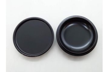 慶塚作　輪島塗　花筏蒔絵　雅な佇まいの茶筥(紅葉、もみじ、桜、さくら、金彩、茶箱、棗、香合、茶筅筒、木製、漆器、漆芸、煎茶道具、茶器、茶道具、野点、共箱付き)(R-079807)