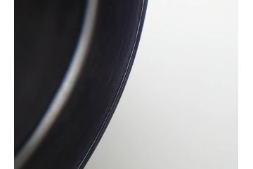 彫金家 信田洋　K20(20金)　赤銅　金象嵌　高い品格を感じる香炉(香爐、仏具、茶道具、裏印、共箱付き)(R-079808)