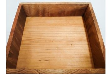 大正〜昭和初期　欅(ケヤキ)材　木の温もりを感じる四段重(四段重箱、お重、外箱付き)(R-079809)