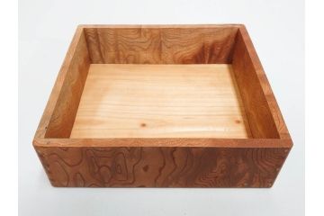 大正〜昭和初期　欅(ケヤキ)材　木の温もりを感じる四段重(四段重箱、お重、外箱付き)(R-079809)