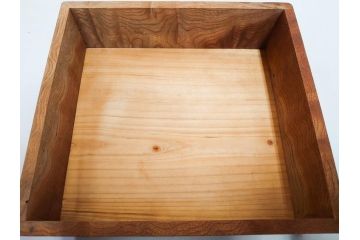 大正〜昭和初期　欅(ケヤキ)材　木の温もりを感じる四段重(四段重箱、お重、外箱付き)(R-079809)