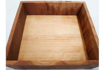 大正〜昭和初期　欅(ケヤキ)材　木の温もりを感じる四段重(四段重箱、お重、外箱付き)(R-079809)