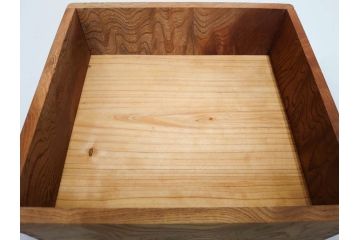 大正〜昭和初期　欅(ケヤキ)材　木の温もりを感じる四段重(四段重箱、お重、外箱付き)(R-079809)