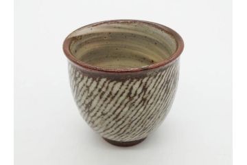 人間国宝　島岡達三　益子焼　象嵌　夫婦　独創的なデザインが見事な湯呑み3客セット(湯のみ、ぐい呑み、杯、和食器、共箱付き)(R-079816)