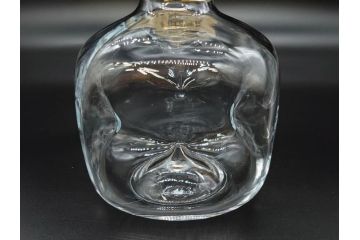 軽井沢　KARUIZAWA　貯蔵17年　モルトウイスキー(MALT WHISKY)　空瓶　高級感漂うデキャンタ(空ボトル、空き瓶、デカンタ、ガラス、硝子、酒器、飾りボトル、ディスプレイ、外箱付き)(R-079818)