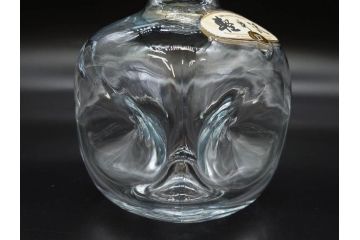 軽井沢　KARUIZAWA　貯蔵17年　モルトウイスキー(MALT WHISKY)　空瓶　高級感漂うデキャンタ(空ボトル、空き瓶、デカンタ、ガラス、硝子、酒器、飾りボトル、ディスプレイ、外箱付き)(R-079818)