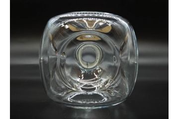 軽井沢　KARUIZAWA　貯蔵17年　モルトウイスキー(MALT WHISKY)　空瓶　高級感漂うデキャンタ(空ボトル、空き瓶、デカンタ、ガラス、硝子、酒器、飾りボトル、ディスプレイ、外箱付き)(R-079818)