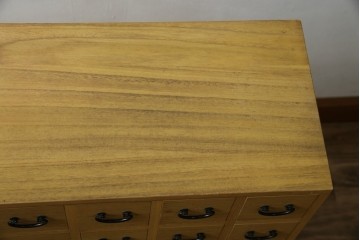 和製ビンテージ　桐(キリ)材　小物整理に大活躍!引き出し25杯の薬箪笥(R-079822)