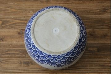 和製アンティーク　明治期　香蘭社　希少な図柄!　龍・青海波図　躍動感のある図柄が目を引く瀬戸火鉢(鉢カバー、傘立て、金魚鉢)(R-079823)