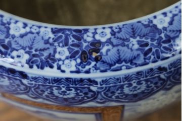 和製アンティーク　昭和初期〜中期　窓絵松竹図・南天　縁起の良いモチーフが描かれた瀬戸火鉢(鉢カバー、傘立て、金魚鉢)(R-079824)