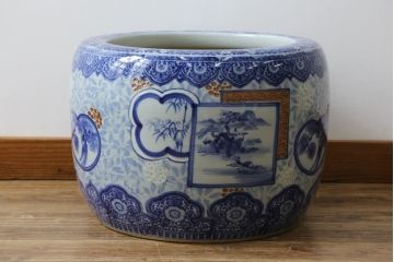和製アンティーク　昭和初期〜中期　窓絵松竹図・南天　縁起の良いモチーフが描かれた瀬戸火鉢(鉢カバー、傘立て、金魚鉢)(R-079824)