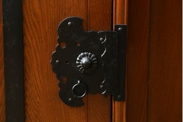 中古　美品　両面使い　魅せる収納としても大活躍の階段箪笥(階段タンス、収納たんす、和箪笥、引き出し)(R-079828)