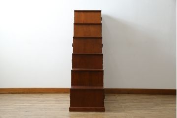 中古　美品　両面使い　魅せる収納としても大活躍の階段箪笥(階段タンス、収納たんす、和箪笥、引き出し)(R-079828)