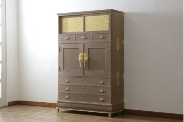 中古　美品　最高級　通産大臣指定伝統工芸品　伝統工芸士　鹿島金正作　高千穂　品のある佇まいで和の雰囲気を引き立てる名古屋総桐たんす(胴丸、総桐たんす、着物箪笥、引き出し、和たんす、衣装箪笥、バラ売り可能)(定価約250万円)(R-079829)