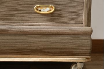 中古　美品　最高級　通産大臣指定伝統工芸品　伝統工芸士　鹿島金正作　高千穂　品のある佇まいで和の雰囲気を引き立てる名古屋総桐たんす(胴丸、総桐たんす、着物箪笥、引き出し、和たんす、衣装箪笥、バラ売り可能)(定価約250万円)(R-079829)