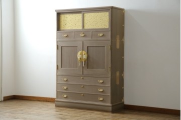 中古　美品　最高級　通産大臣指定伝統工芸品　伝統工芸士　鹿島金正作　高千穂　品のある佇まいで和の雰囲気を引き立てる名古屋総桐たんす(胴丸)　定価約250万円相当　(R-079829)