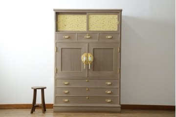 中古　美品　最高級　通産大臣指定伝統工芸品　伝統工芸士　鹿島金正作　高千穂　品のある佇まいで和の雰囲気を引き立てる名古屋総桐たんす(胴丸)　定価約250万円相当　(R-079829)