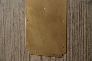 中古　美品　最高級　通産大臣指定伝統工芸品　伝統工芸士　鹿島金正作　高千穂　品のある佇まいで和の雰囲気を引き立てる名古屋総桐たんす(胴丸)　定価約250万円相当　(R-079829)