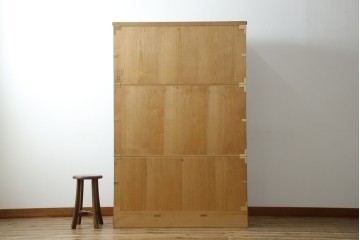 中古　美品　最高級　通産大臣指定伝統工芸品　伝統工芸士　鹿島金正作　高千穂　品のある佇まいで和の雰囲気を引き立てる名古屋総桐たんす(胴丸)　定価約250万円相当　(R-079829)