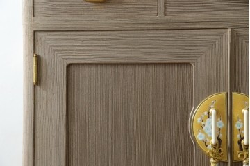 中古　美品　最高級　通産大臣指定伝統工芸品　伝統工芸士　鹿島金正作　高千穂　品のある佇まいで和の雰囲気を引き立てる名古屋総桐たんす(胴丸)　定価約250万円相当　(R-079829)