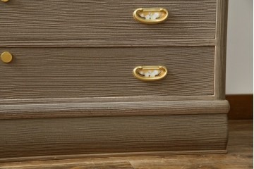 中古　美品　最高級　通産大臣指定伝統工芸品　伝統工芸士　鹿島金正作　高千穂　品のある佇まいで和の雰囲気を引き立てる名古屋総桐たんす(胴丸)　定価約250万円相当　(R-079829)