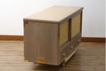 中古　美品　最高級　通産大臣指定伝統工芸品　伝統工芸士　鹿島金正作　高千穂　品のある佇まいで和の雰囲気を引き立てる名古屋総桐たんす・上段(胴丸、総桐たんす、引き出し、和たんす、ローボード、テレビ台、収納棚、戸棚)(R-079830)