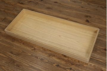中古　美品　最高級　通産大臣指定伝統工芸品　伝統工芸士　鹿島金正作　高千穂　品のある佇まいで和の雰囲気を引き立てる名古屋総桐たんす・中段(胴丸、総桐たんす、着物箪笥、引き出し、和たんす、衣装箪笥、チェスト)(R-079831)