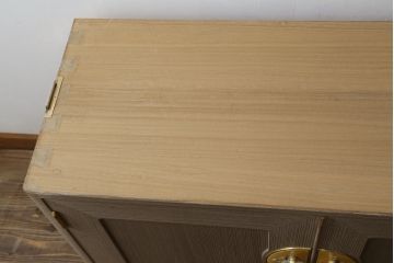 中古　美品　最高級　通産大臣指定伝統工芸品　伝統工芸士　鹿島金正作　高千穂　品のある佇まいで和の雰囲気を引き立てる名古屋総桐たんす・中段(胴丸、総桐たんす、着物箪笥、引き出し、和たんす、衣装箪笥、チェスト)(R-079831)