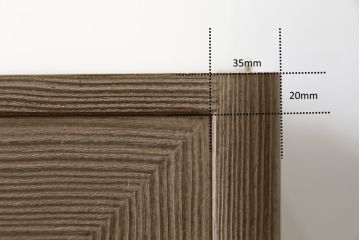 中古　美品　最高級　通産大臣指定伝統工芸品　伝統工芸士　鹿島金正作　高千穂　品のある佇まいで和の雰囲気を引き立てる名古屋総桐たんす・中段(胴丸、総桐たんす、着物箪笥、引き出し、和たんす、衣装箪笥、チェスト)(R-079831)