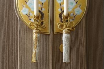 中古　美品　最高級　通産大臣指定伝統工芸品　伝統工芸士　鹿島金正作　高千穂　品のある佇まいで和の雰囲気を引き立てる名古屋総桐たんす・中段(胴丸、総桐たんす、着物箪笥、引き出し、和たんす、衣装箪笥、チェスト)(R-079831)