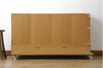 中古　美品　最高級　通産大臣指定伝統工芸品　伝統工芸士　鹿島金正作　高千穂　品のある佇まいで和の雰囲気を引き立てる名古屋総桐たんす・下段(胴丸、総桐たんす、引き出し、和たんす、衣装箪笥、チェスト)(R-079832)