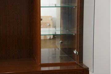 中古　美品!!　カリモク家具(karimoku)　ドマーニ(domani)　フォルザ(Forza)シリーズ　堂々とした佇まいが魅力的なシアターボード(テレビ台、テレビボード、収納棚、飾り棚、陳列棚)(R-079833)
