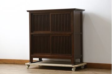 和製ビンテージ　松本民芸家具　A型舞良茶タンス　和モダンの空間づくりにも活躍する収納棚(下駄箱、靴箱、本箱、戸棚、食器棚、サイドボード、ヴィンテージ)(R-079840)