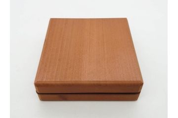 時代武具　鉄地　透かし　丸形　葉と櫂の図?　趣深い大鍔(櫓?、彫刻、刀装具、ケース付き)(R-079842)