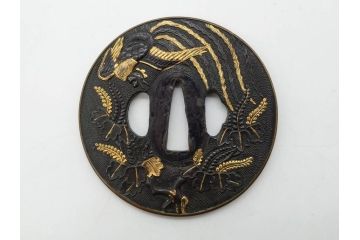 時代武具　赤銅?　鐔　丸形　桐鳳凰図　魚子地　華やかな佇まいの大鍔(金彩、七子地、彫刻、刀装具、ケース付き)(R-079845)