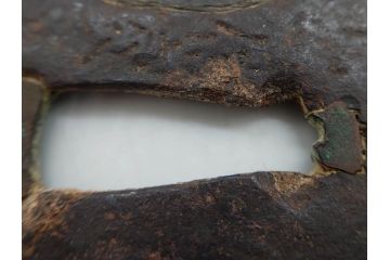 時代武具　鉄地　木瓜形　歴史を重ねた味わい深い鍔(彫刻、刀装具、ケース付き)(R-079848)