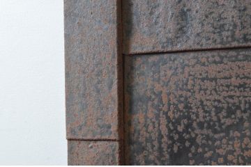 アンティーク建具　希少　どっしりとした重厚感が魅力の鉄板張り蔵戸1枚(鉄戸、引き戸、玄関戸、鉄扉)(R-079851)