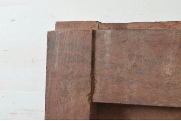 アンティーク建具　新潟産　総欅(ケヤキ)材　一枚板　味わい深い木の風合いが魅力的な蔵戸1枚(玄関戸、板戸、引き戸)(R-079852)