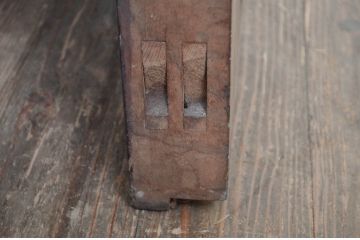 アンティーク建具　上手物!!　北陸産　堂々とした佇まいが存在感を放つ格子蔵戸1枚(格子戸、引き戸、玄関戸)(R-079855)
