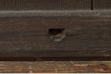 アンティーク建具　欅(ケヤキ)材　堂々とした佇まいが存在感を放つガラス入り格子蔵戸1枚(玄関戸、格子戸、引き戸)(R-079856)