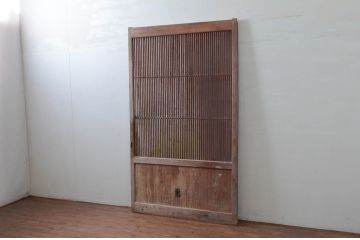アンティーク建具　細かな桟が魅力的な格子蔵戸1枚(玄関戸、格子戸、引き戸)(R-079857)