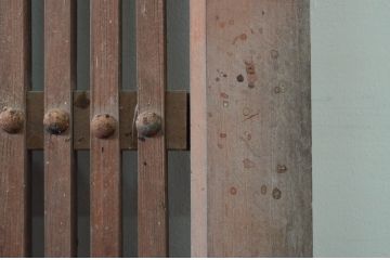 アンティーク建具　細かな桟が魅力的な格子蔵戸1枚(玄関戸、格子戸、引き戸)(R-079857)