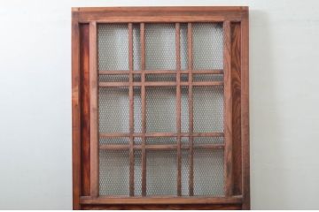 アンティーク建具　総欅(ケヤキ)材　時代の流れを感じさせる升目(マス目)格子蔵戸1枚(きつね格子、狐格子、引き戸、玄関戸、格子戸)(R-079859)