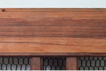 アンティーク建具　総欅(ケヤキ)材　時代の流れを感じさせる升目(マス目)格子蔵戸1枚(きつね格子、狐格子、引き戸、玄関戸、格子戸)(R-079859)