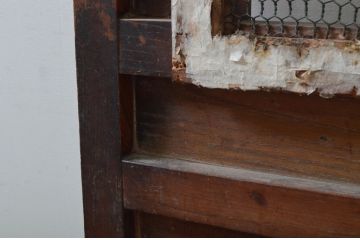 アンティーク建具　総欅(ケヤキ)材　時代の流れを感じさせる升目(マス目)格子蔵戸1枚(きつね格子、狐格子、引き戸、玄関戸、格子戸)(R-079859)