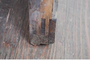 アンティーク建具　大振り!!　欅(ケヤキ)材　味わい深い木の風合いが魅力的な蔵戸1枚(引き戸、玄関戸)(R-079862)