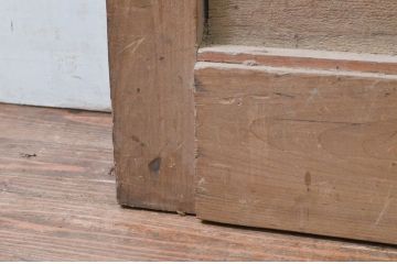アンティーク建具　大振り!!　栗材・檜(ヒノキ)材　堂々とした佇まいが存在感を放つ蔵戸1枚(引き戸、玄関戸)(R-079864)